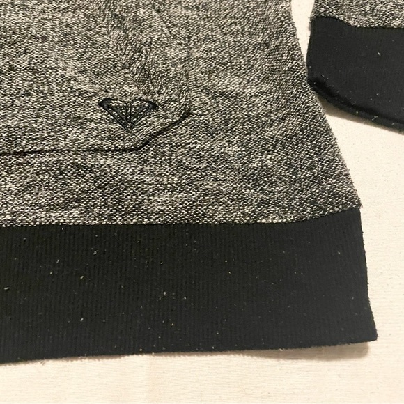 Roxy Hoodie Shirt Size Large Scuba 3 Button Neck Zip Pockets - Picture 8 of 16